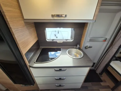Weinsberg CaraOne Edition HOT 500 FDK Bunk bed photo: 16