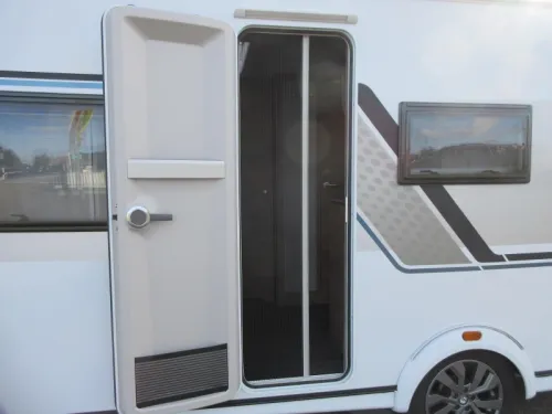 Knaus Sport E-Power Selection 500 EU CON AIRE ACONDICIONADO, MOVER, TOLDO foto: 17