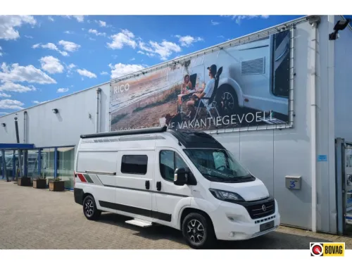 LMC Innovan 600 Skyroof - mid-Sept/Oct photo: 0