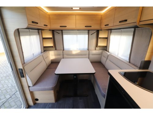 Weinsberg CaraOne Edition HOT 450 FU MODEL 2027 - 771 FLOOR photo: 6