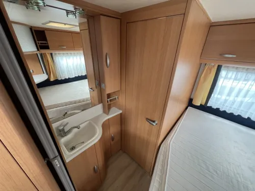 Knaus Sport Premium Line 450 FU Isabella Vorzelt Rangierhilfe Foto: 8