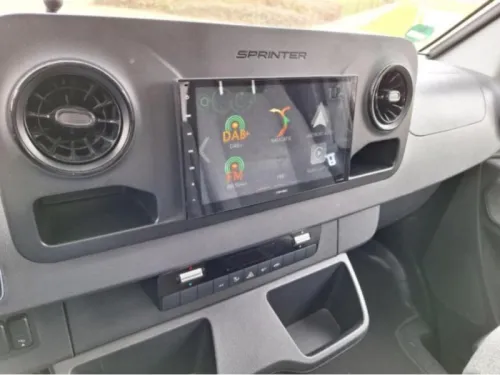 Hymer Tramp S 585 CAMA ABATIBLE + CAMAS INDIVIDUALES foto: 17