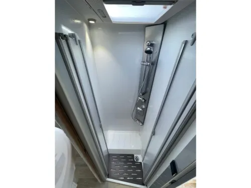 Pilote Sensation P720 Queensbed  Foto: 20