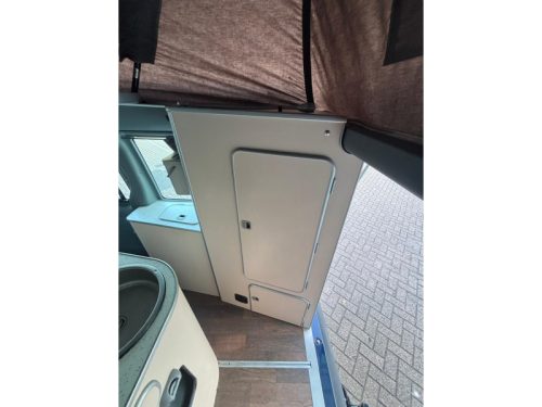 Ford Westfalia Nugget 4 Personen, Top Zustand. Foto: 8