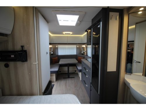 Hobby De Luxe 460 UFE Franz&ouml;sisches Bett & Rundsitzgruppe! Foto: 10