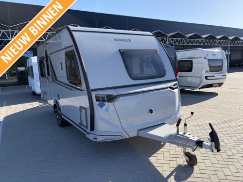 Knaus Sudwind Black Selection 450 FU roof air conditioning / French bed photo: 0