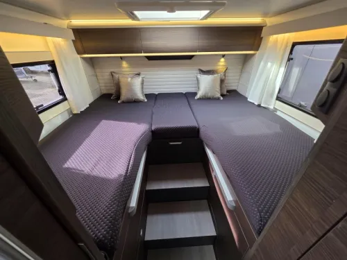 Adria Coral Supreme 670 DL  photo: 16
