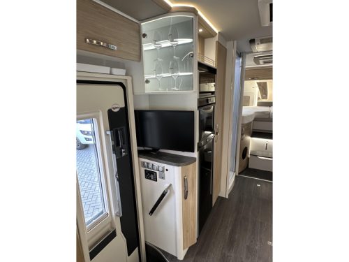 Autocaravana Integral Frankia Platin I 7900 GD Mercedes, E&P, Lithium foto: 11