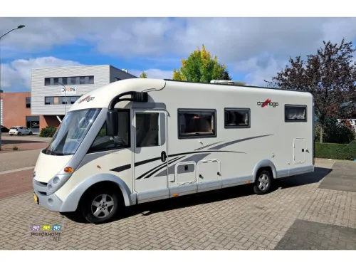 Carthago C-line 49 I L&auml;ngsbetten und Hubdach  Foto: 5