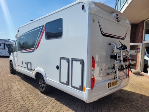 B&uuml;rstner Nexxo Van 700 Qeensbed photo: 3