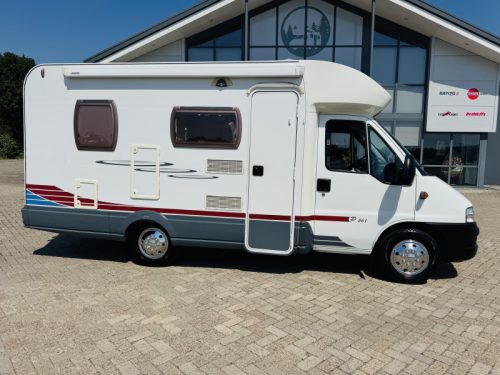 Homecar P 561 Motorairco Franz&ouml;sisches Bett Foto: 4