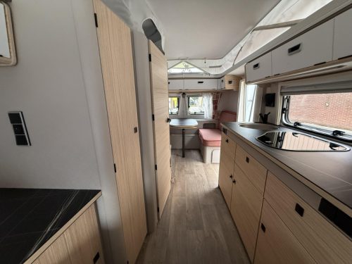 Eriba Touring 630 VOLL MIT OPTIONEN Foto: 6