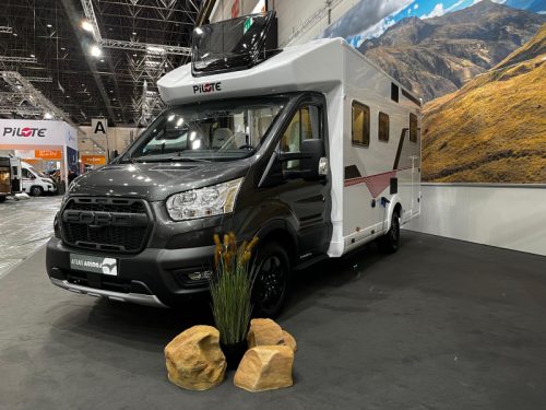 Pilote Atlas A690GJ Wohnmobil, L&auml;ngsbetten Foto: 1