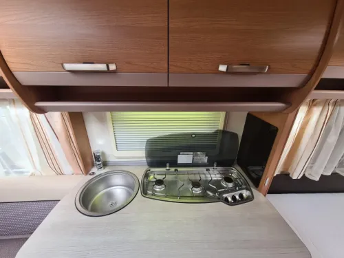 Knaus Sport 450 FU Inkl. Rangierhilfe Foto: 18