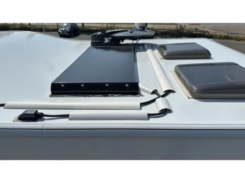 Knaus Sky Wave 60 Years 650 MF Autom-Hubbett-Luftfederung Foto: 11