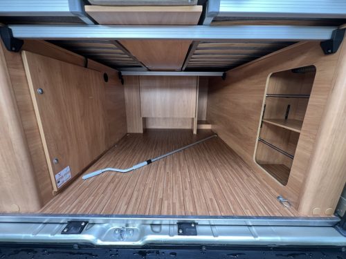 P&ouml;ssl Roadcruiser 640 CAMAS INDIVIDUALES 163cv BOLA DE REMOLQUE C&Aacute;MARA foto: 22
