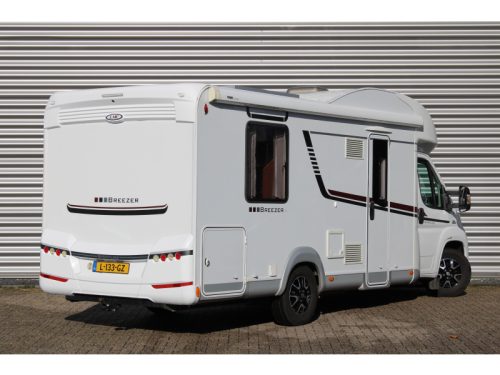 LMC Breezer Sportline 607 Fiat 150HP Towing hitch photo: 2