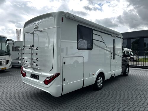 Hymer Tramp 695 S Mercedes/Queensbett/Hubbett Foto: 2