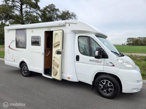 RAPIDO 690F 2010 131pk &acirc;Airco, Solar, Queensbed, Trekhaak&acirc; foto: 1