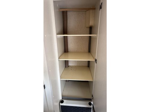 B&uuml;rstner Holiday 395 TK folding bunk bed sitting toilet photo: 4