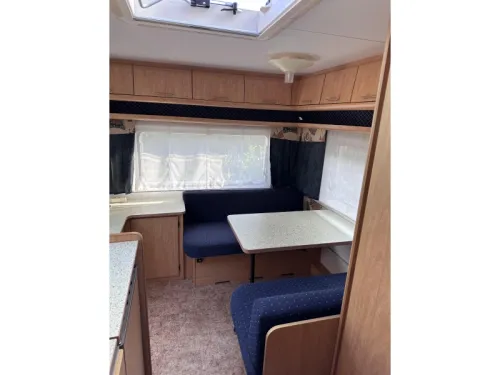 B&uuml;rstner Ventana Avantgarde 430 TN mit neuem Vorzelt Foto: 10