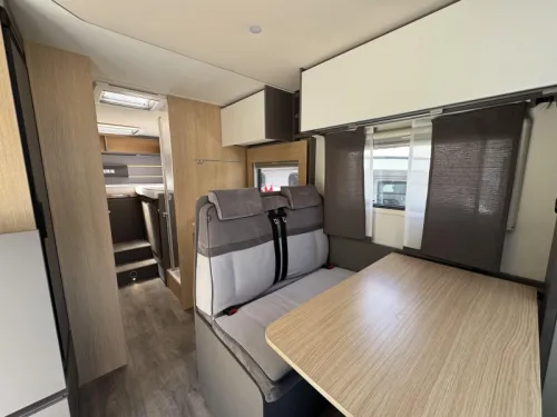LMC Tourer Lift H 730 G photo: 11