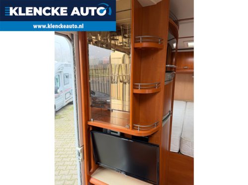 Hobby D 650 FLC 122.223km Air suspension Air conditioning Cruise control Fixed bed Oven WELL MAINTAINED LPG Neat photo: 20