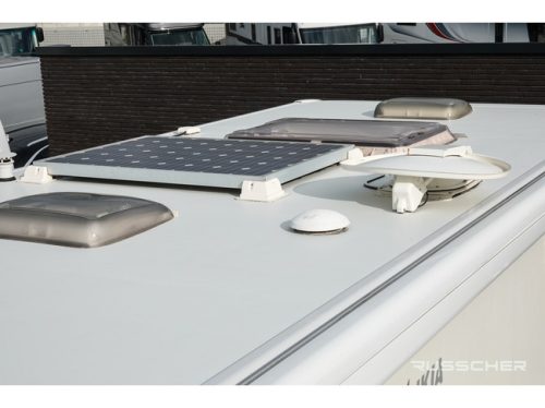 Frankia T680BD | Holiday Class | 130Pk | C&aacute;mara de marcha atr&aacute;s | Panel solar | 16'' foto: 21
