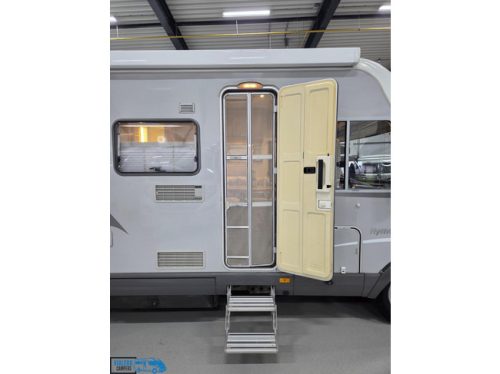 Hymer B 674 SL foto: 1