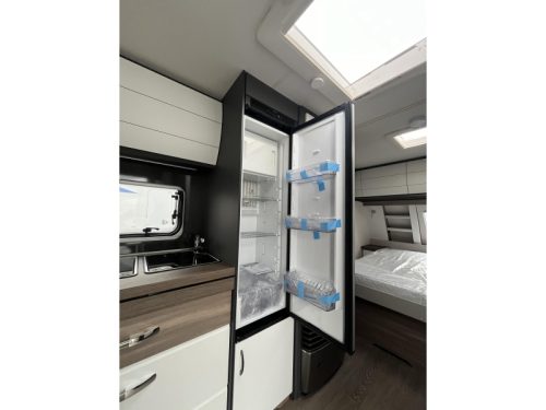 Hobby Excellent Edition 540 UFF 1750kg en reservewiel  foto: 7