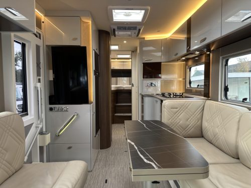 B&uuml;rstner Elegance 910 G E&P Mercedes ALDE Airco  photo: 11