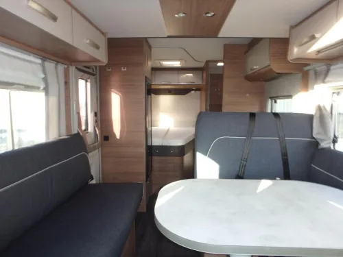 Knaus L!ve Wave 650 MF Niederl&auml;ndisch mit Historie  Foto: 10