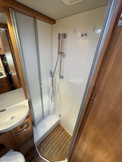 Hymer T 588 CL SINGLE BEDS AUTOMATIC BEARLOCK + CAMERA photo: 9