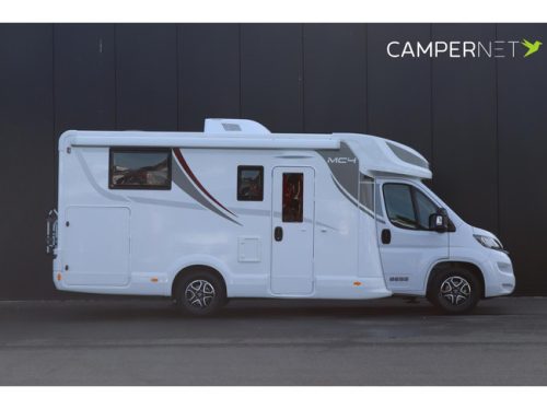 Mc Louis MC4 865 140pk Automaat | Levelsysteem | 5 Zitplaatsen | Dak airco | Hefbed | Luifel | Construct slot | Zonnepaneel | Fietsendrag foto: 5
