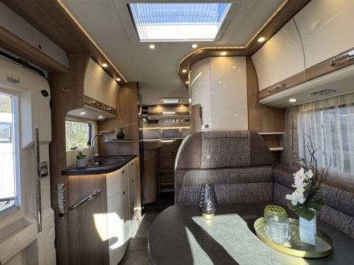 Malibu by Carthago T 430 KB LE 140 hp AUTOMATIC 9-Speed Euro6 Fiat Ducato **Single beds/4 seats/Awning/32" Smart TV/XXL Garage/Only photo: 9