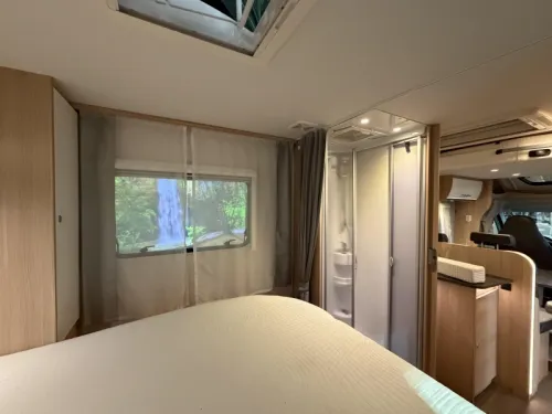 Sunlight T 69 L Queensbed - Hubdach  Foto: 14
