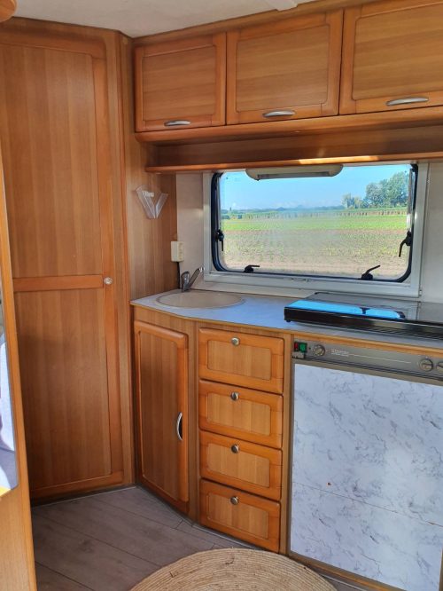 Ci Corfu Fiat 2.8 IDTD camper, zonnepanelen, 4 slaapplaatsen foto: 15