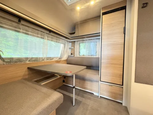 Dethleffs Nomad 460 EL single beds / external gas photo: 16