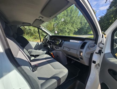 RENAULT TRAFIC L1/H2 Euro 5 2,5DCI 3 Schlafpl&auml;tze Foto: 8