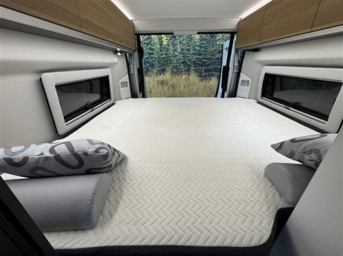 Adria Twin 640 SGX 60 YEAR photo: 7