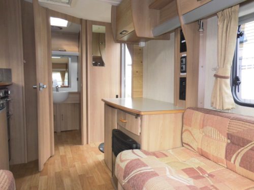Elddis Avante Club 462 photo: 8