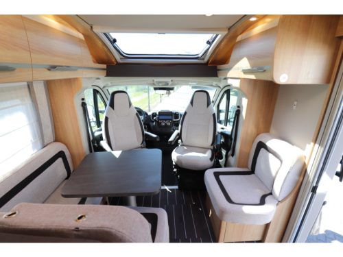 Knaus Sky TI 700 MEG Automatic / Single beds photo: 12