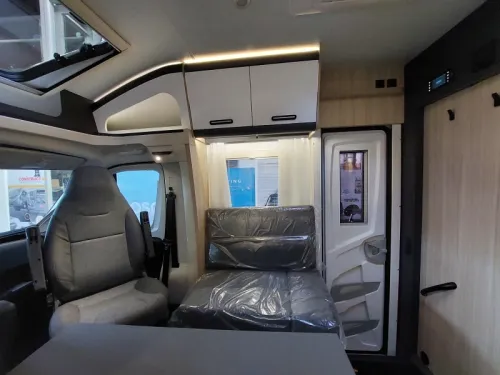 Sun Living S 72 DL Special Edition &euro; 90.000 photo: 7