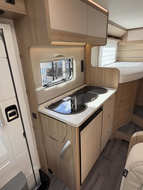 LMC Cruiser V646 photo: 15