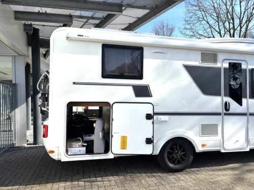 Adria Matrix Plus 670DC QUEEN BED + POP-TOP ROOF + FACE TO FACE photo: 21