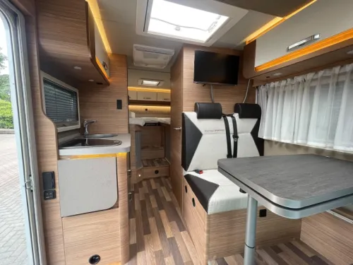 Weinsberg CaraCompact MB 640 MEG Einzelbetten Garage 2022 Foto: 16