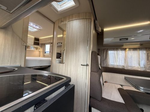 Laika Ecovip 309 Single Beds Pop-top roof photo: 6