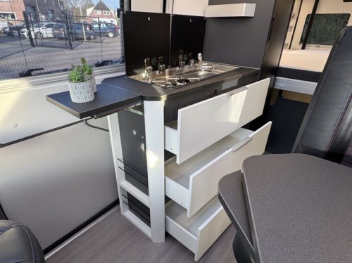 Adria Twin Supreme 640 SGX 180 hp AUTOMATIC 9-Speed Euro6 Fiat Ducato 8 **Adjustable single beds/4 seats/2x Lithium/2 photo: 12
