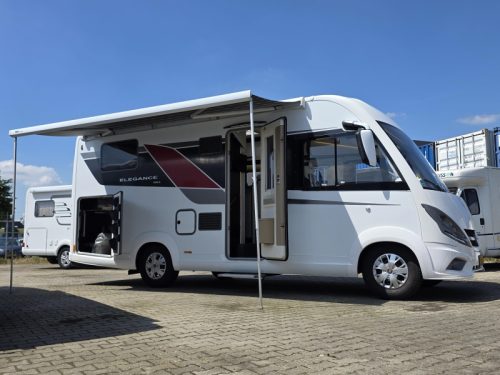 B&uuml;rstner Elegance 695 G Queensbed FULLY LOADED 2017 photo: 1