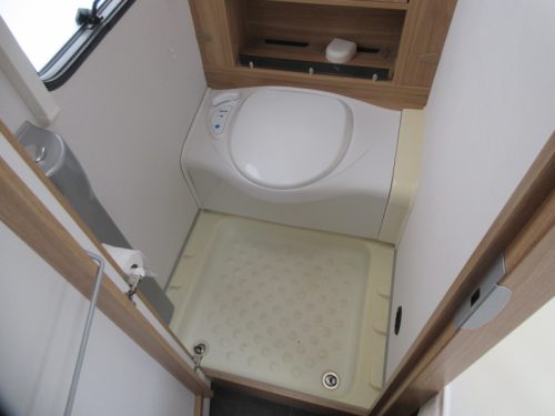 Dethleffs Camper 500 FR MIT RANGIERHILFE, KLIMAANLAGE, MARKISE Foto: 13